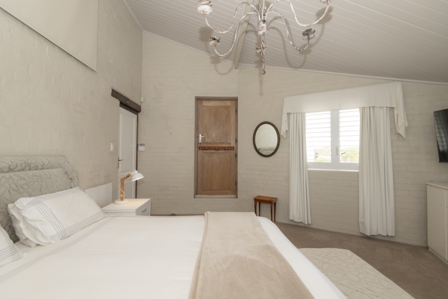 4 Bedroom Property for Sale in Myburgh Park Western Cape